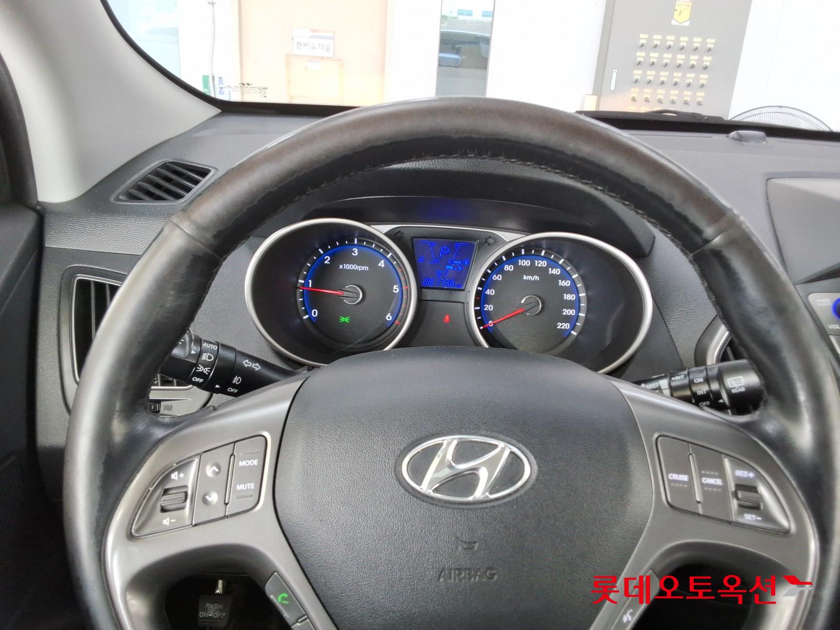 2014 - hyundai tucson