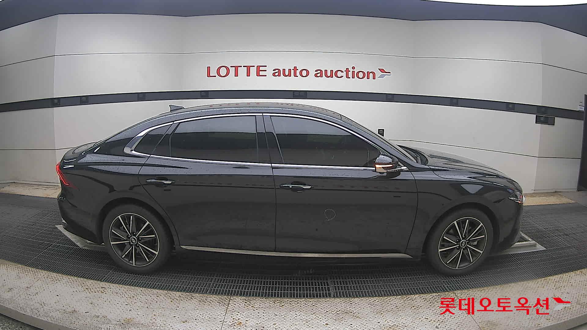 2022 - hyundai grandeur