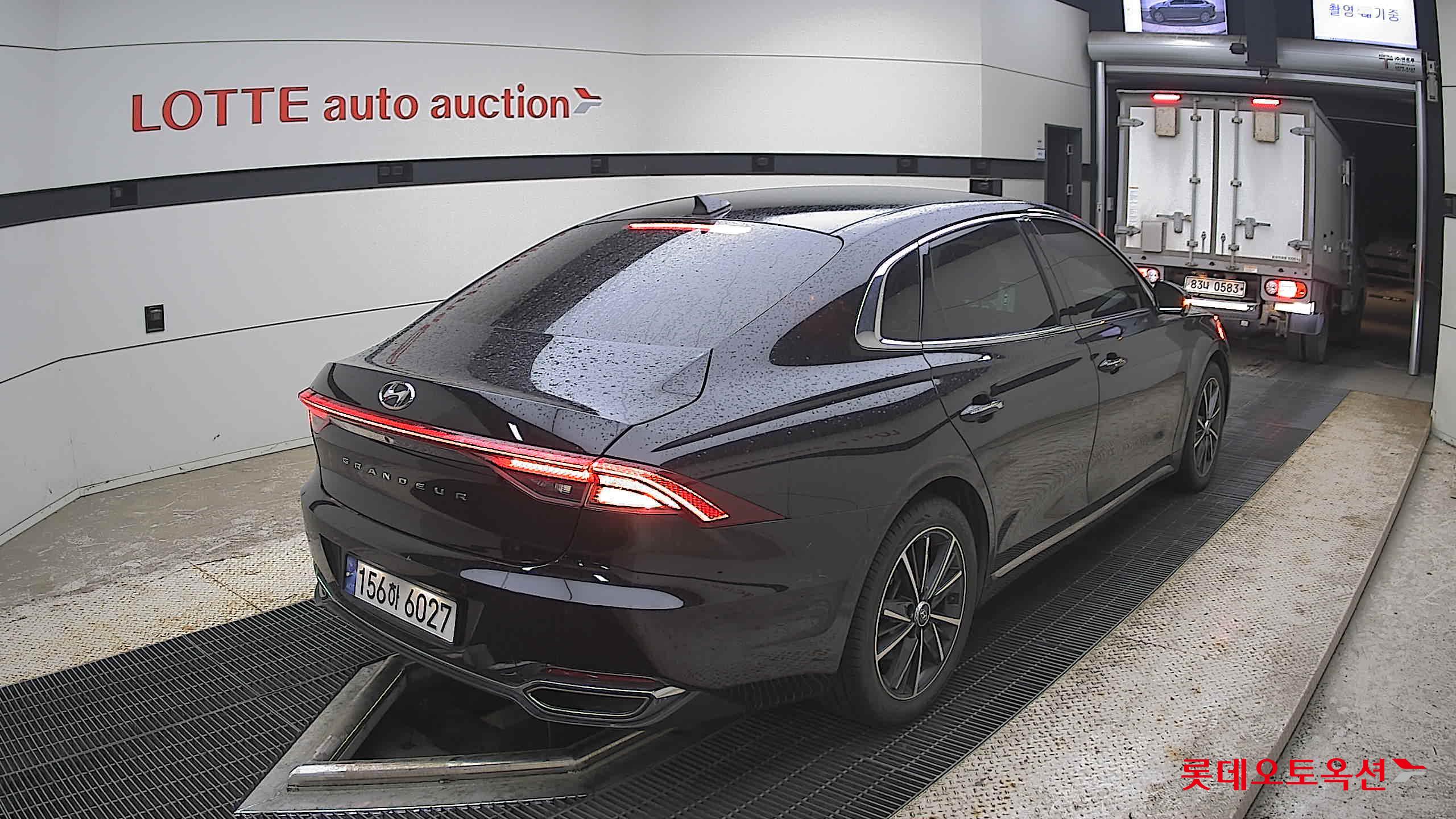2022 - hyundai grandeur