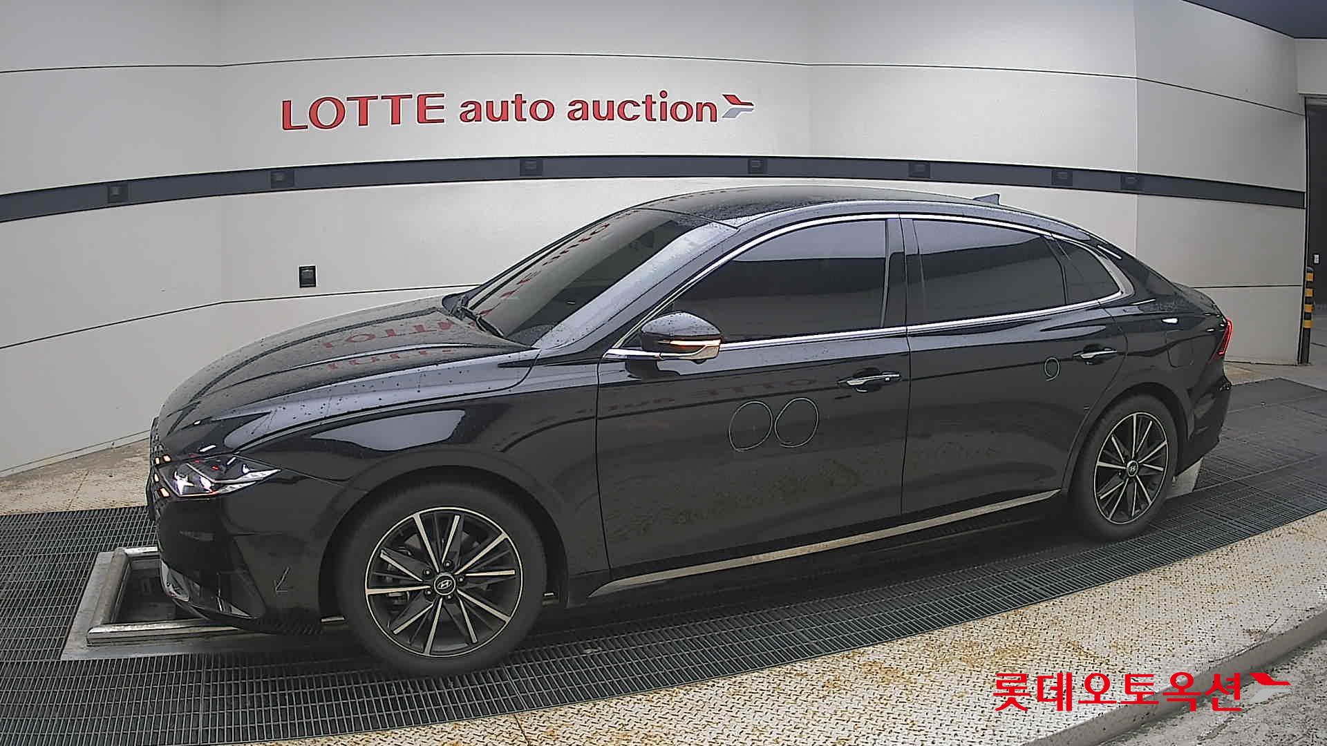 2022 - hyundai grandeur