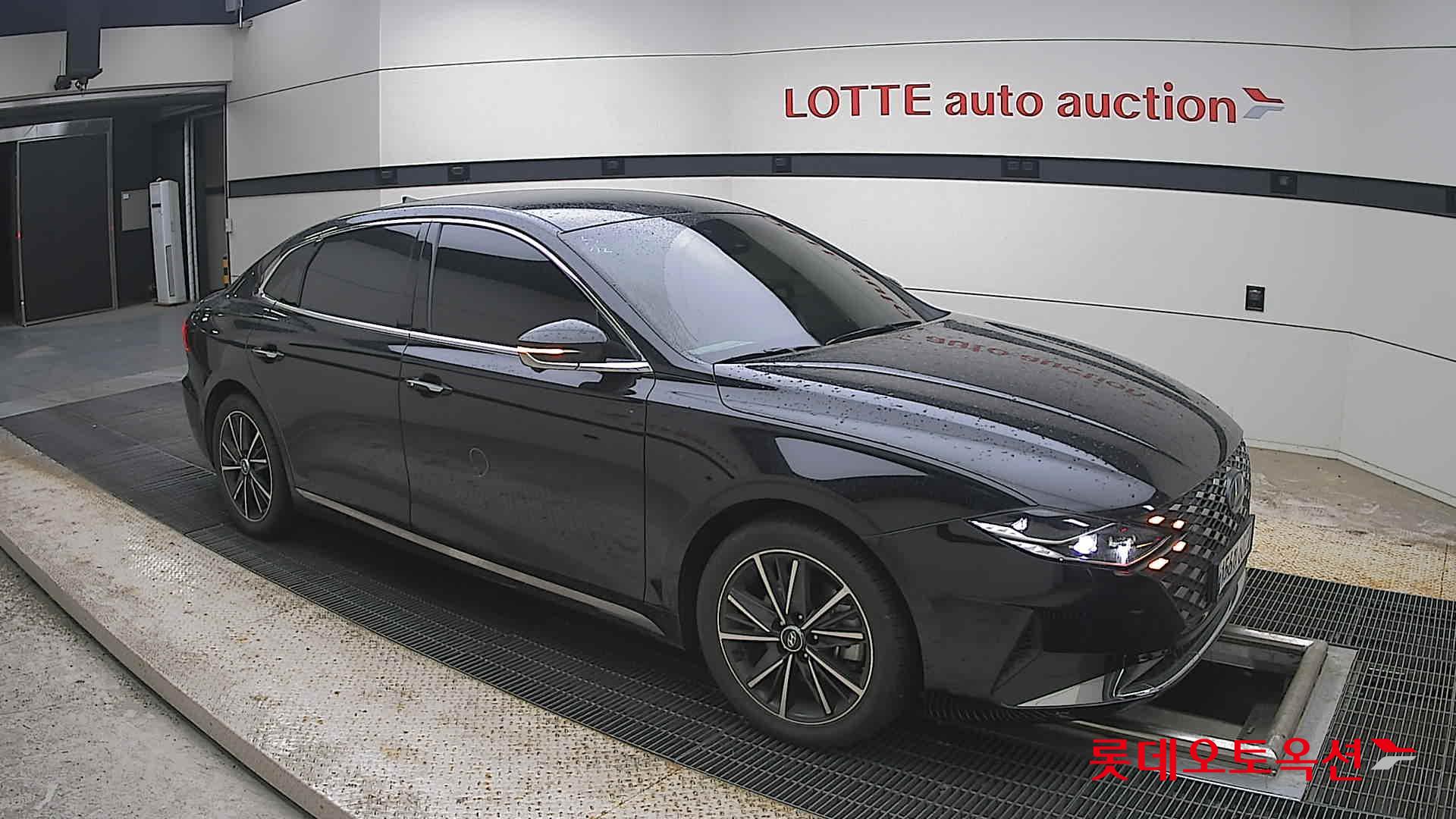 2022 - hyundai grandeur