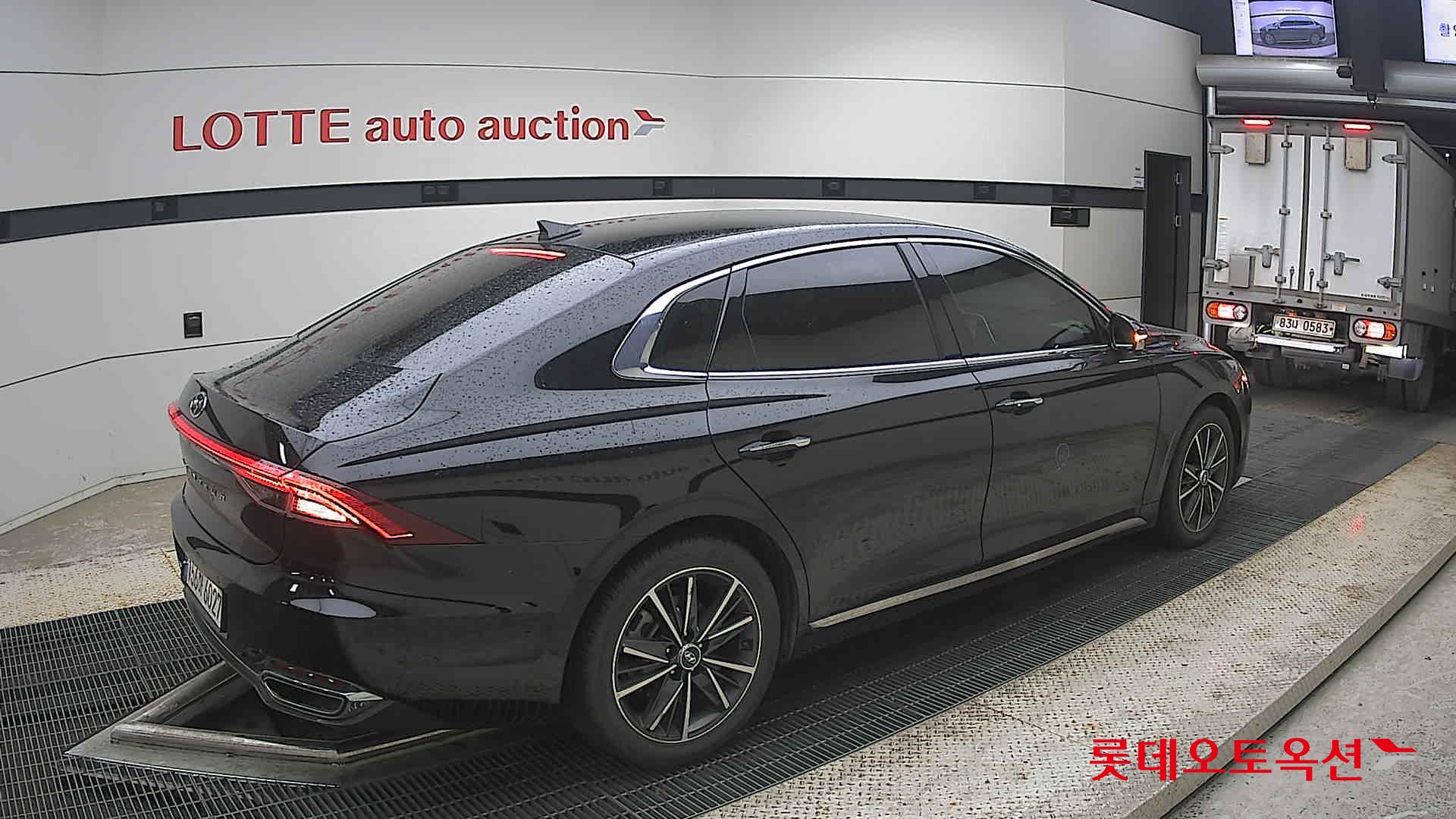 2022 - hyundai grandeur