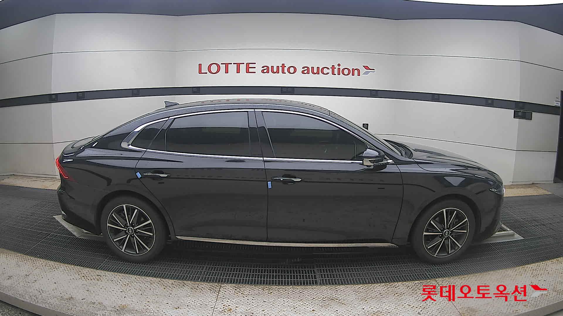 2022 - hyundai grandeur