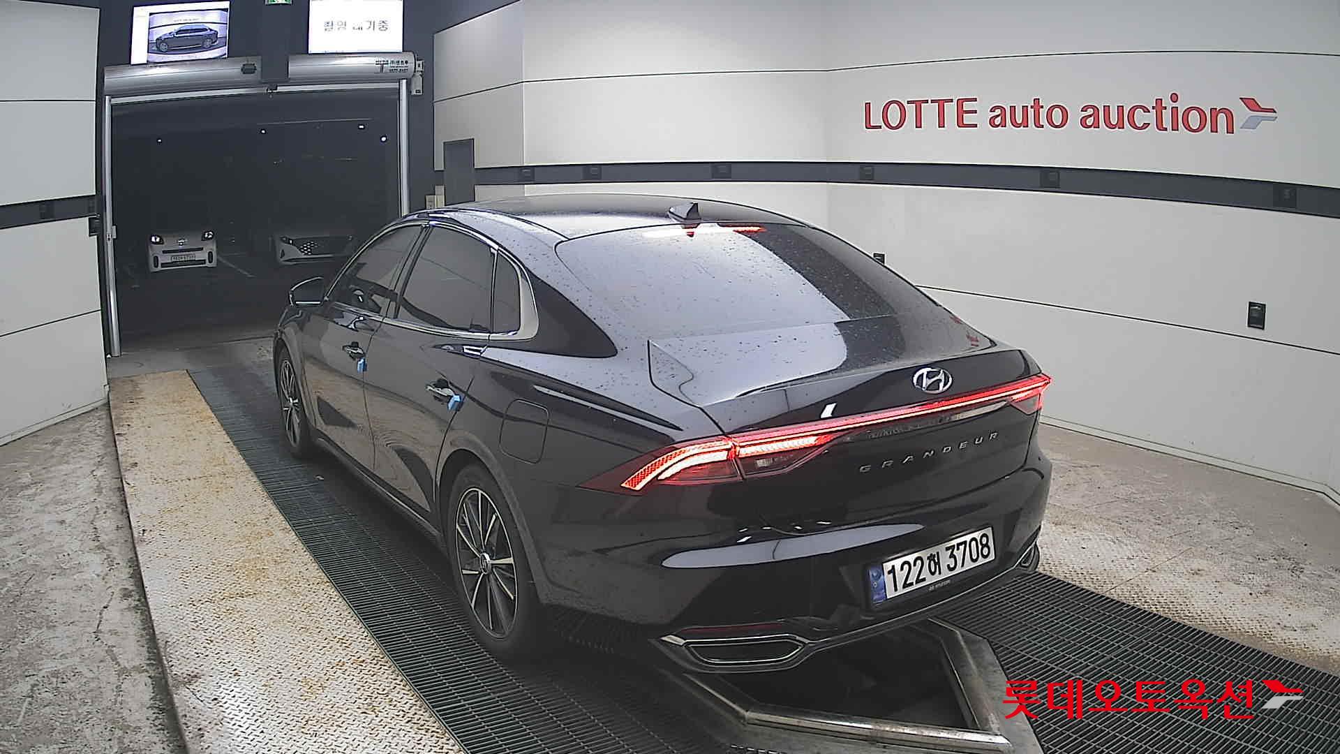 2022 - hyundai grandeur