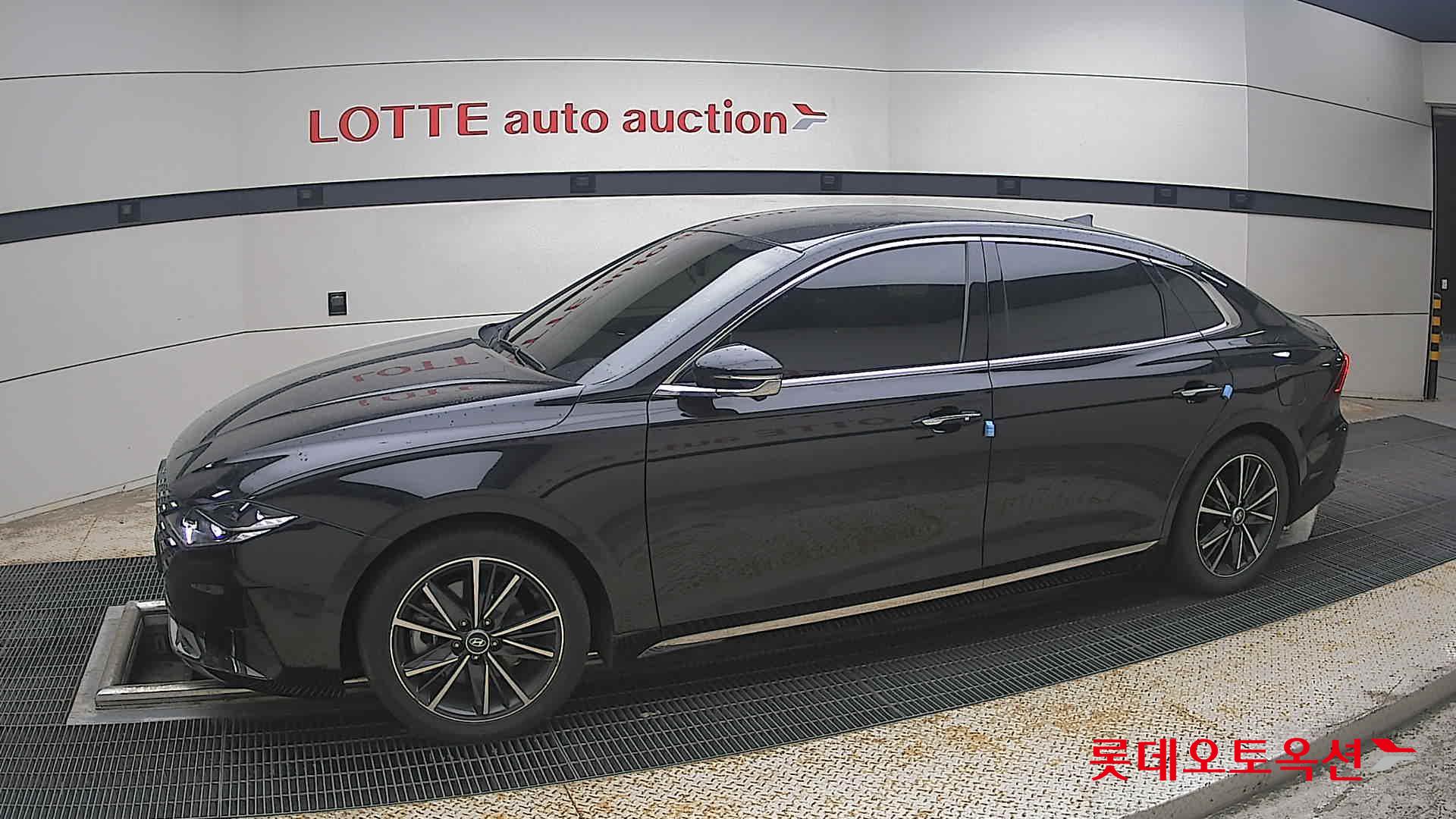 2022 - hyundai grandeur