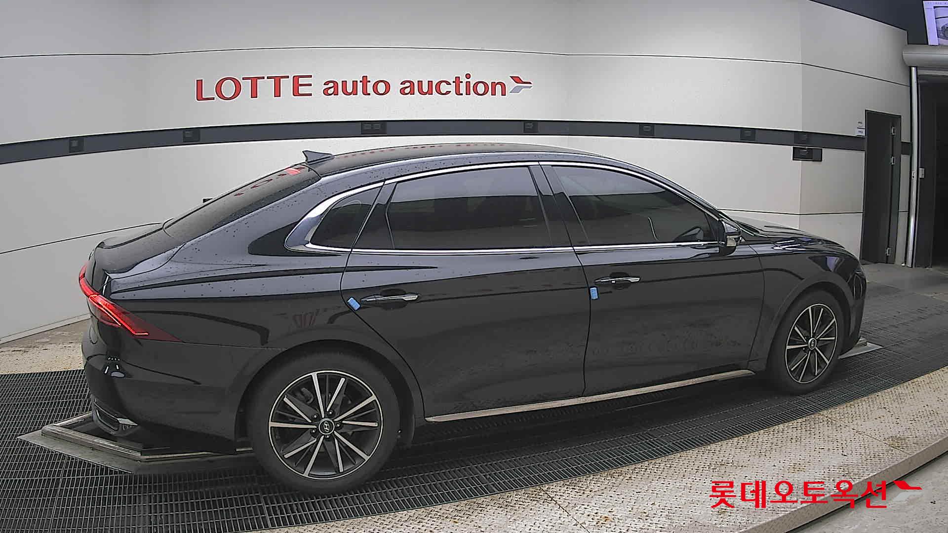 2022 - hyundai grandeur