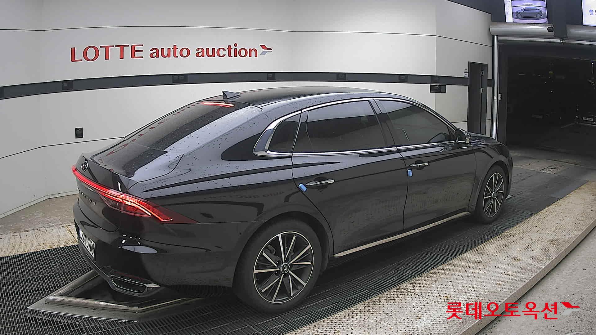 2022 - hyundai grandeur