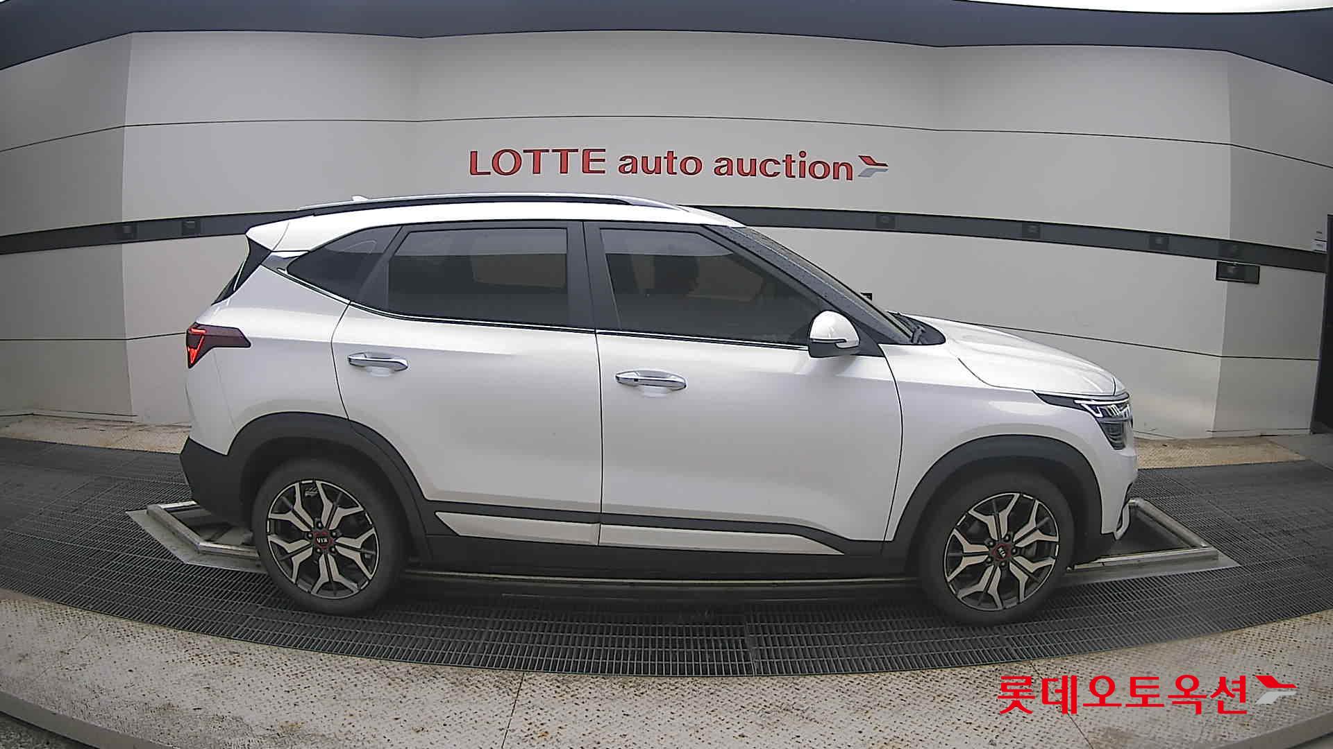 2022 - kia seltos