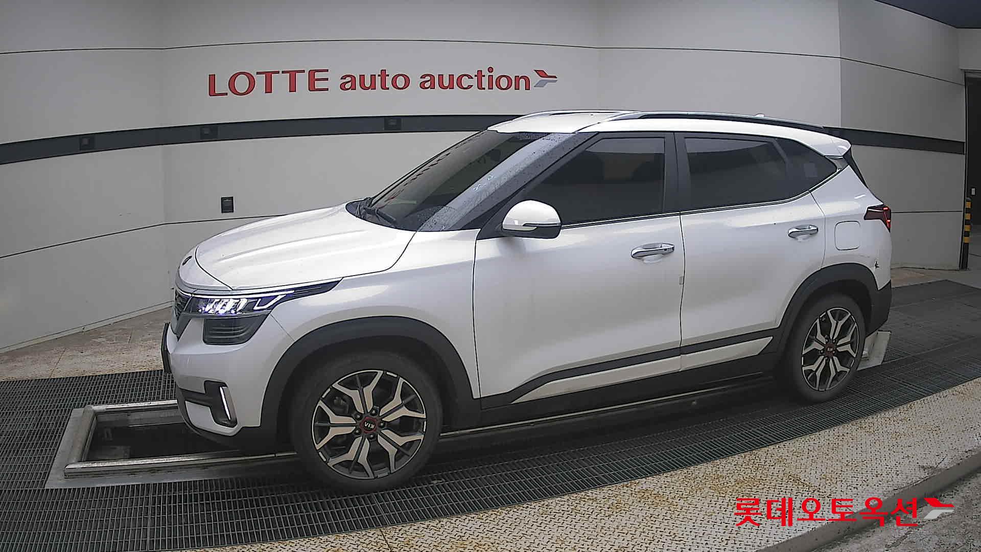 2022 - kia seltos