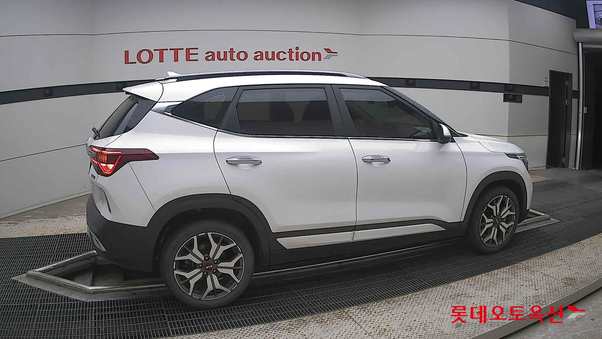 2022 - kia seltos