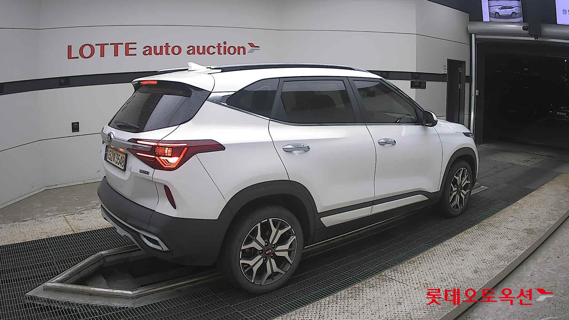 2022 - kia seltos