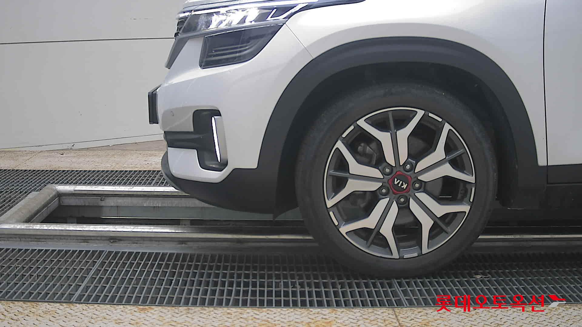 2022 - kia seltos