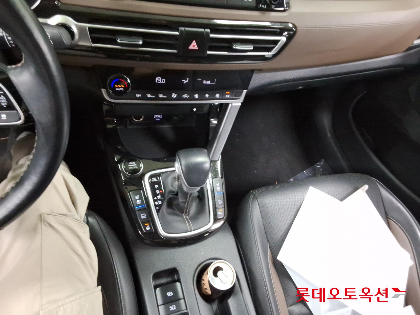 2022 - kia seltos