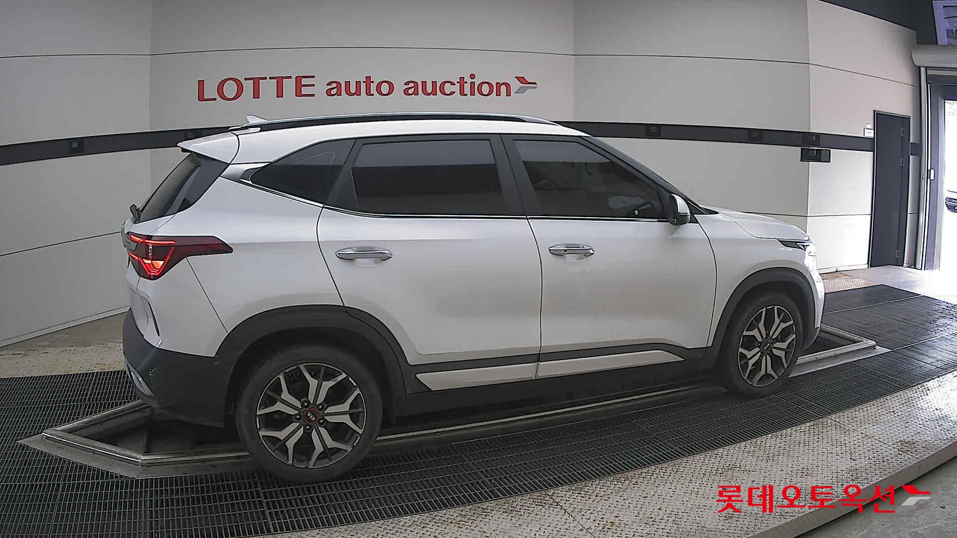 2022 - kia seltos