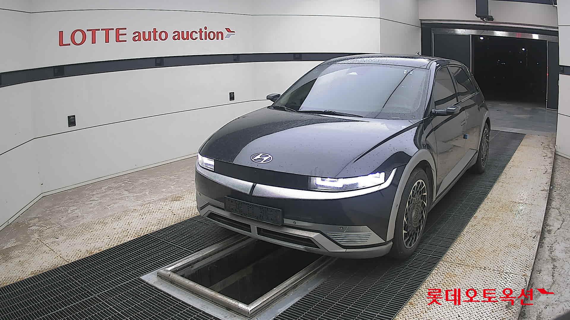 2022 - hyundai ioniq