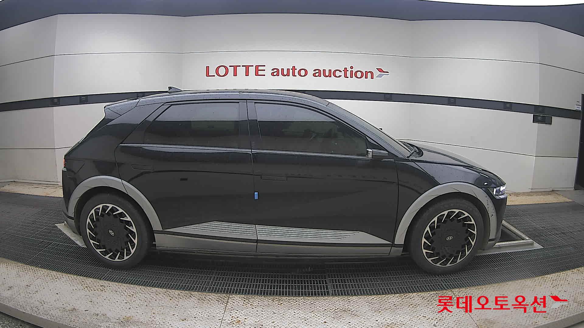 2022 - hyundai ioniq