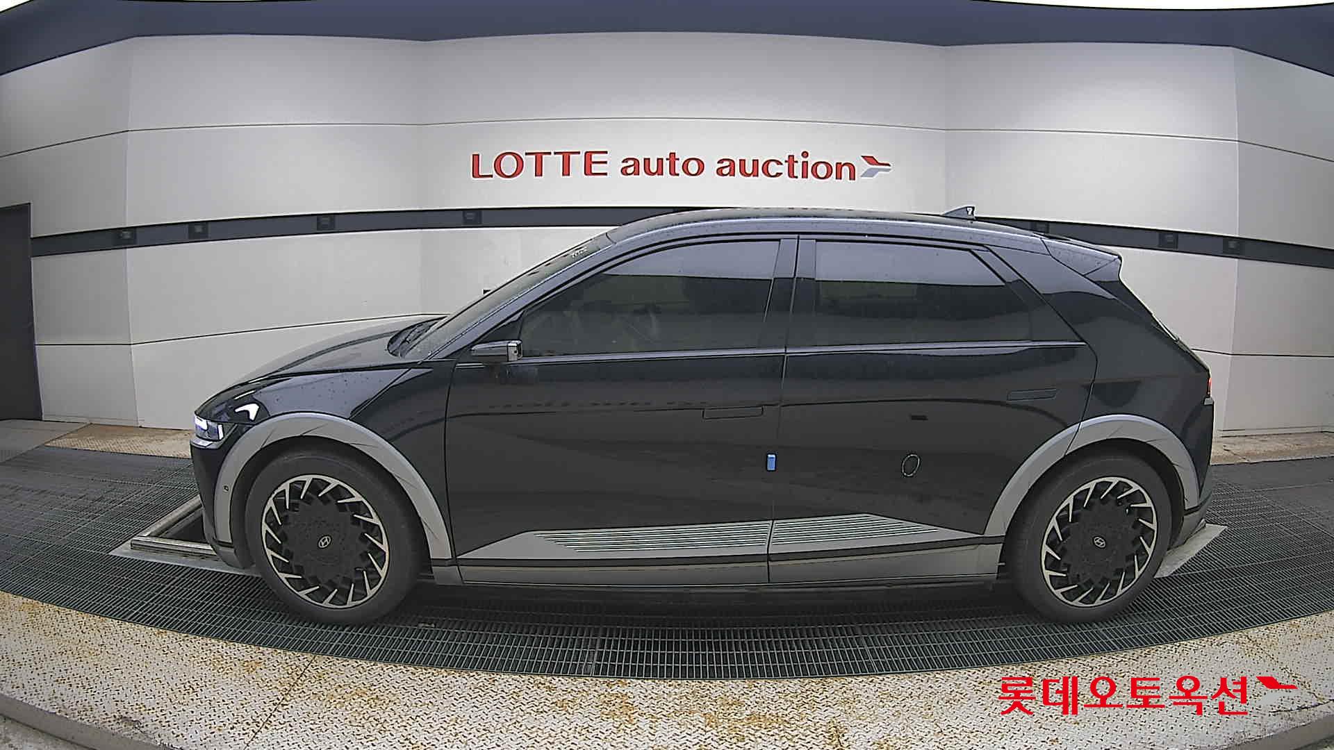 2022 - hyundai ioniq