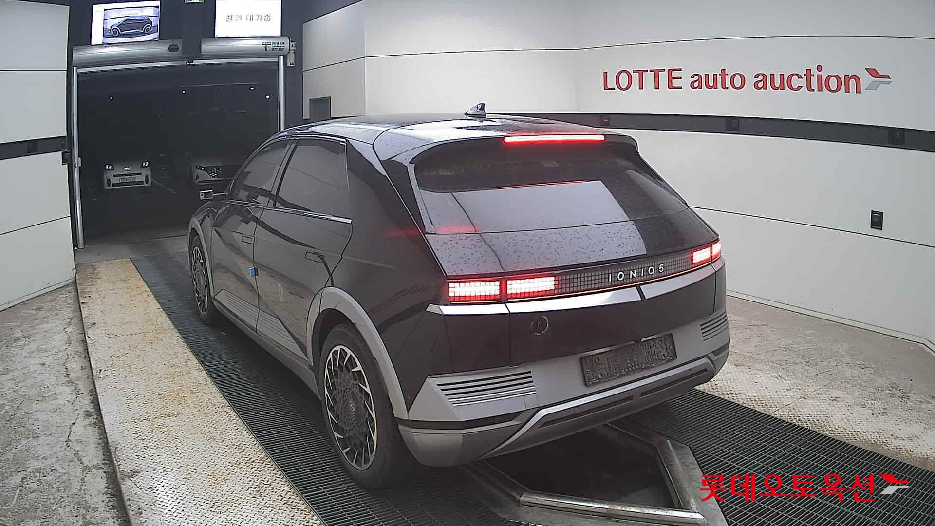 2022 - hyundai ioniq