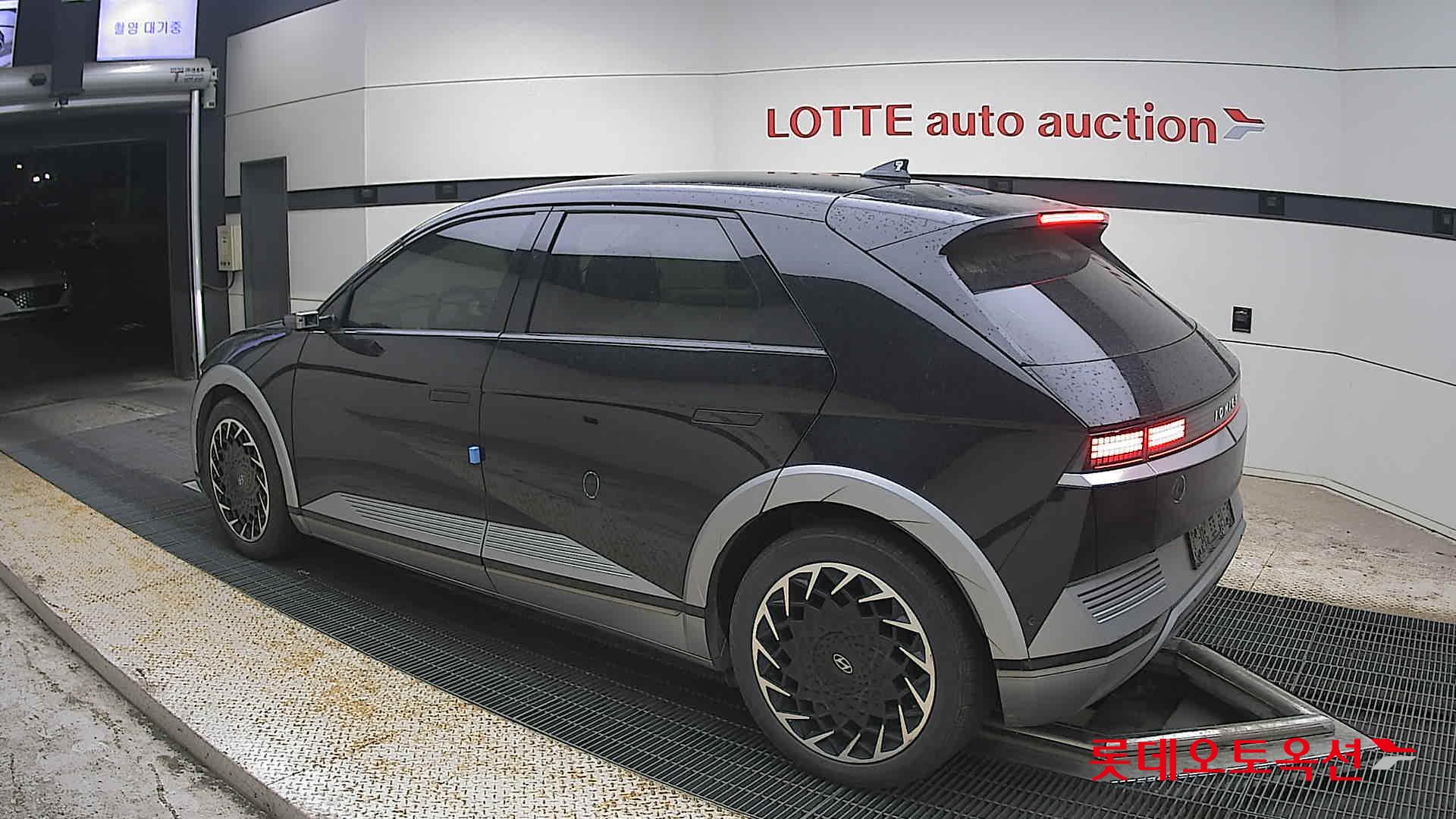 2022 - hyundai ioniq