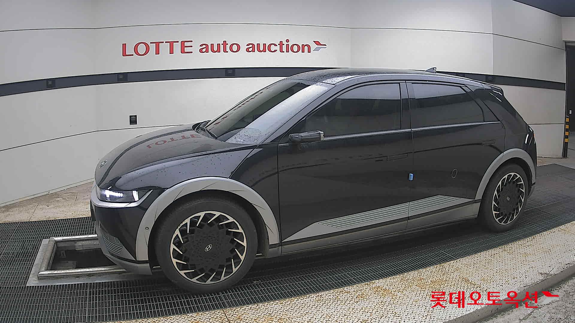 2022 - hyundai ioniq
