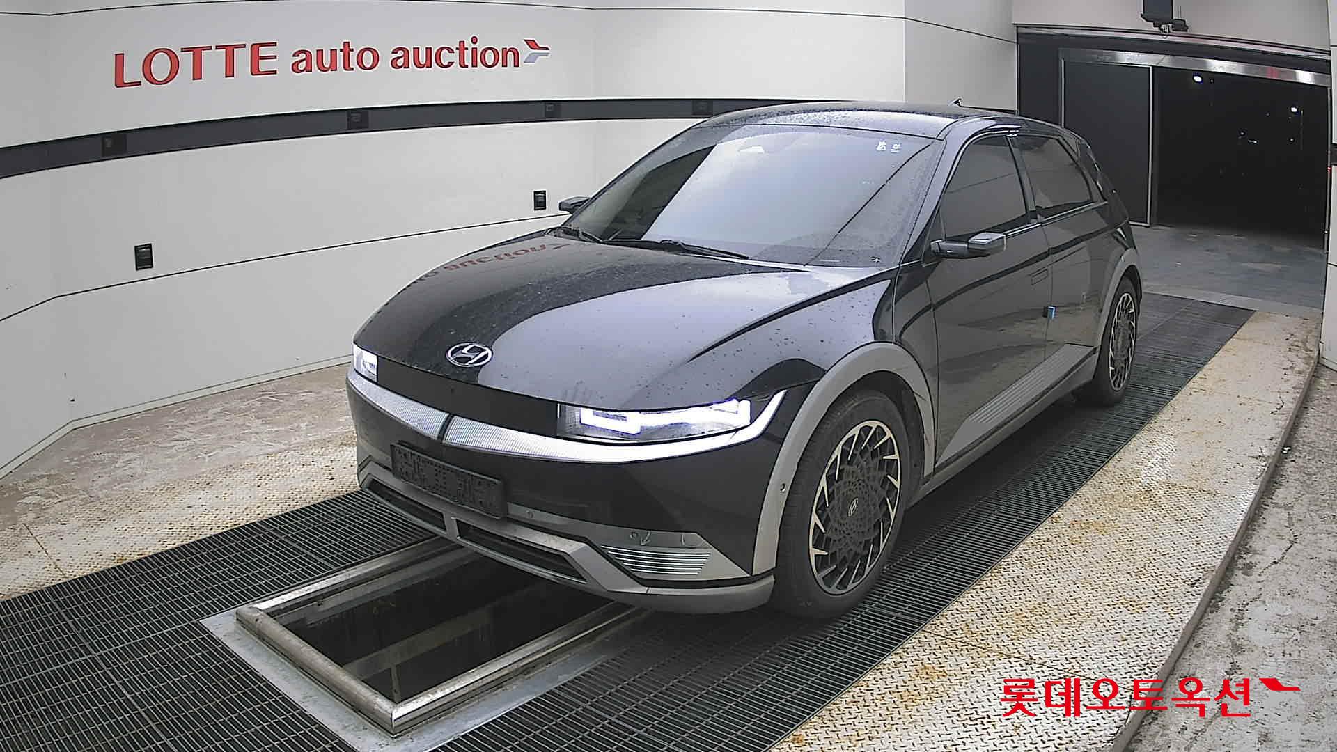 2022 - hyundai ioniq
