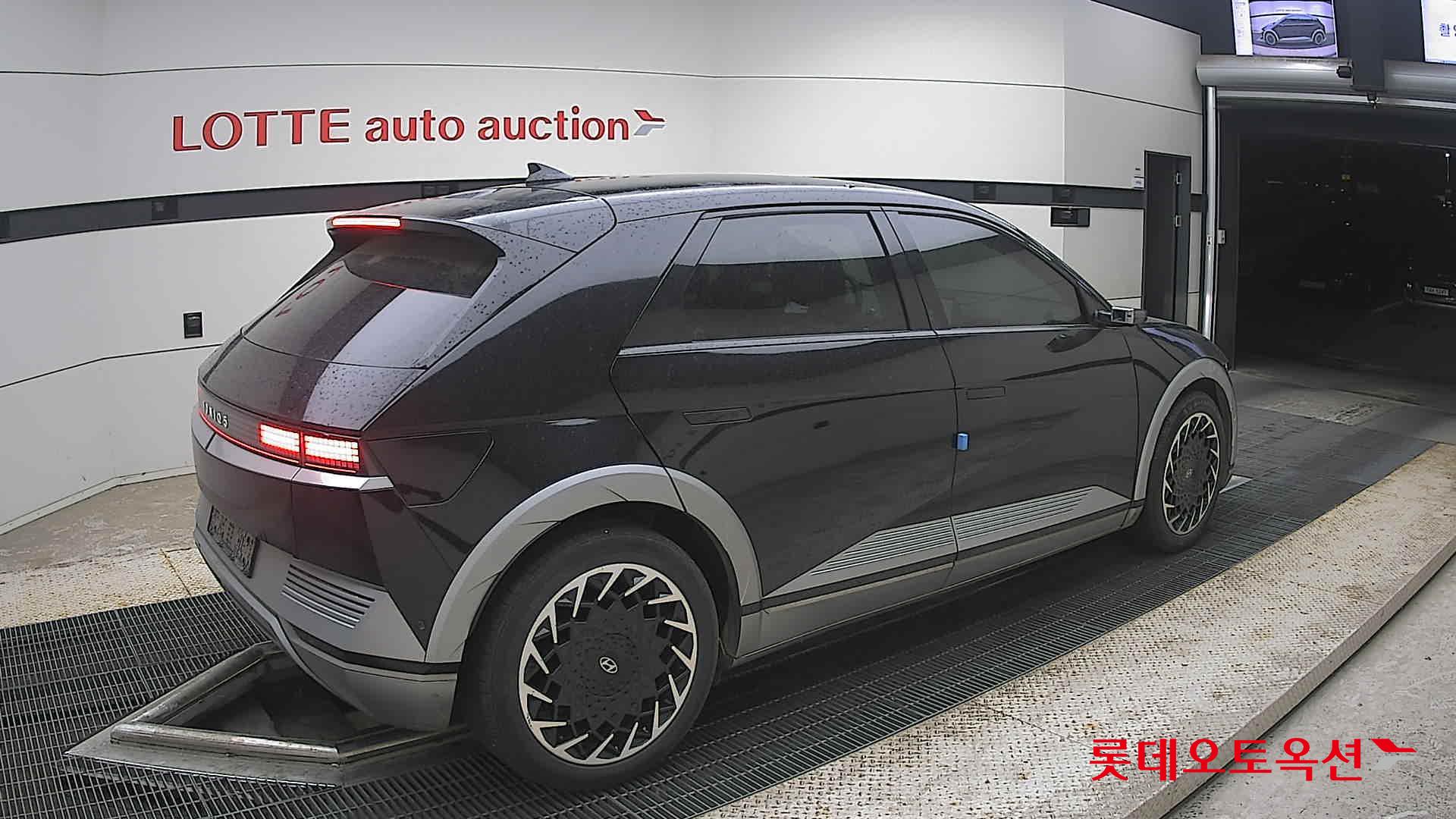 2022 - hyundai ioniq