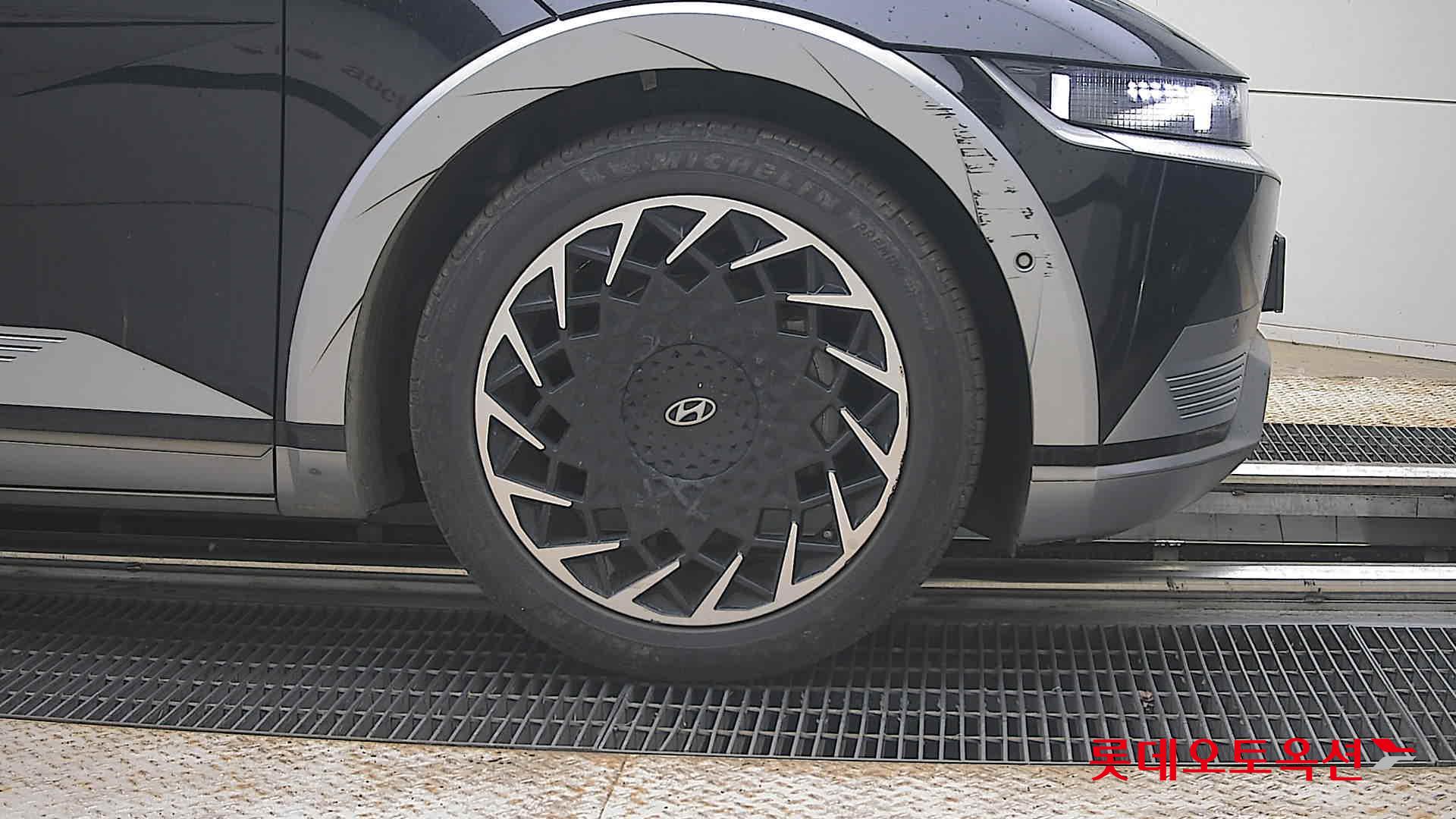 2022 - hyundai ioniq