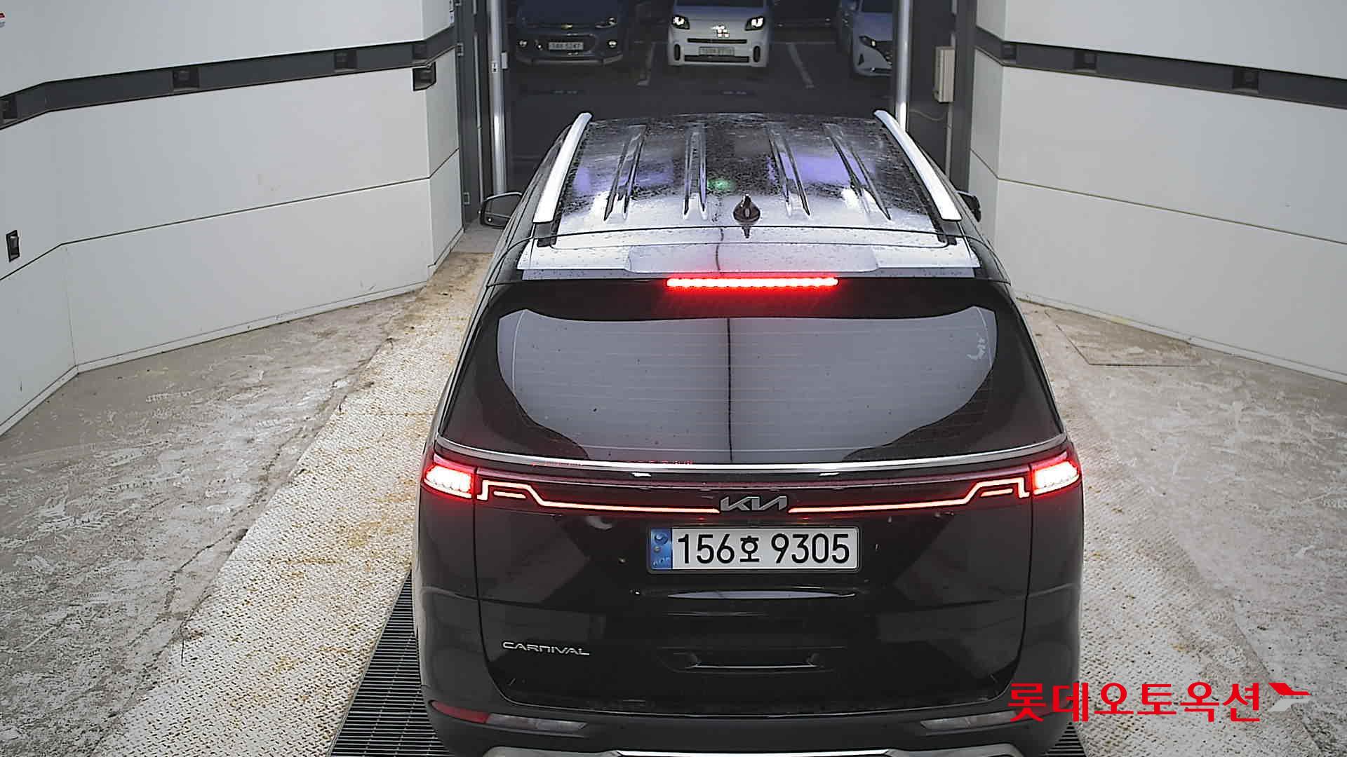 2022 - kia carnival