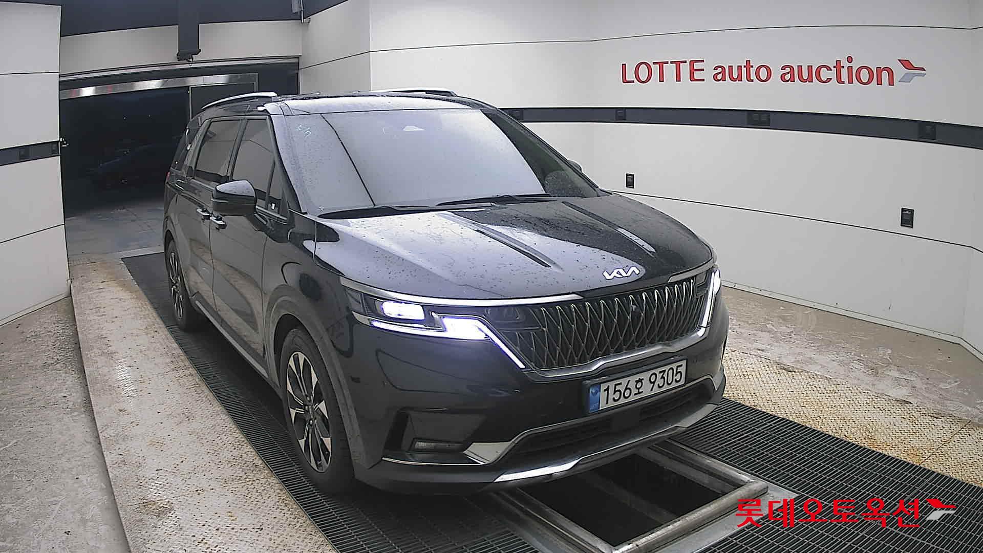 2022 - kia carnival