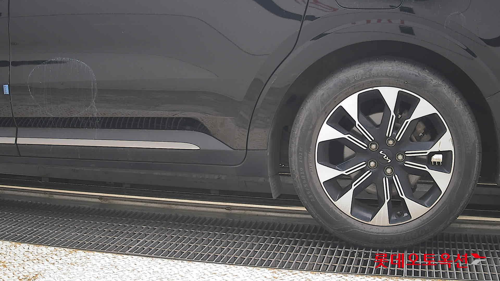 2022 - kia carnival