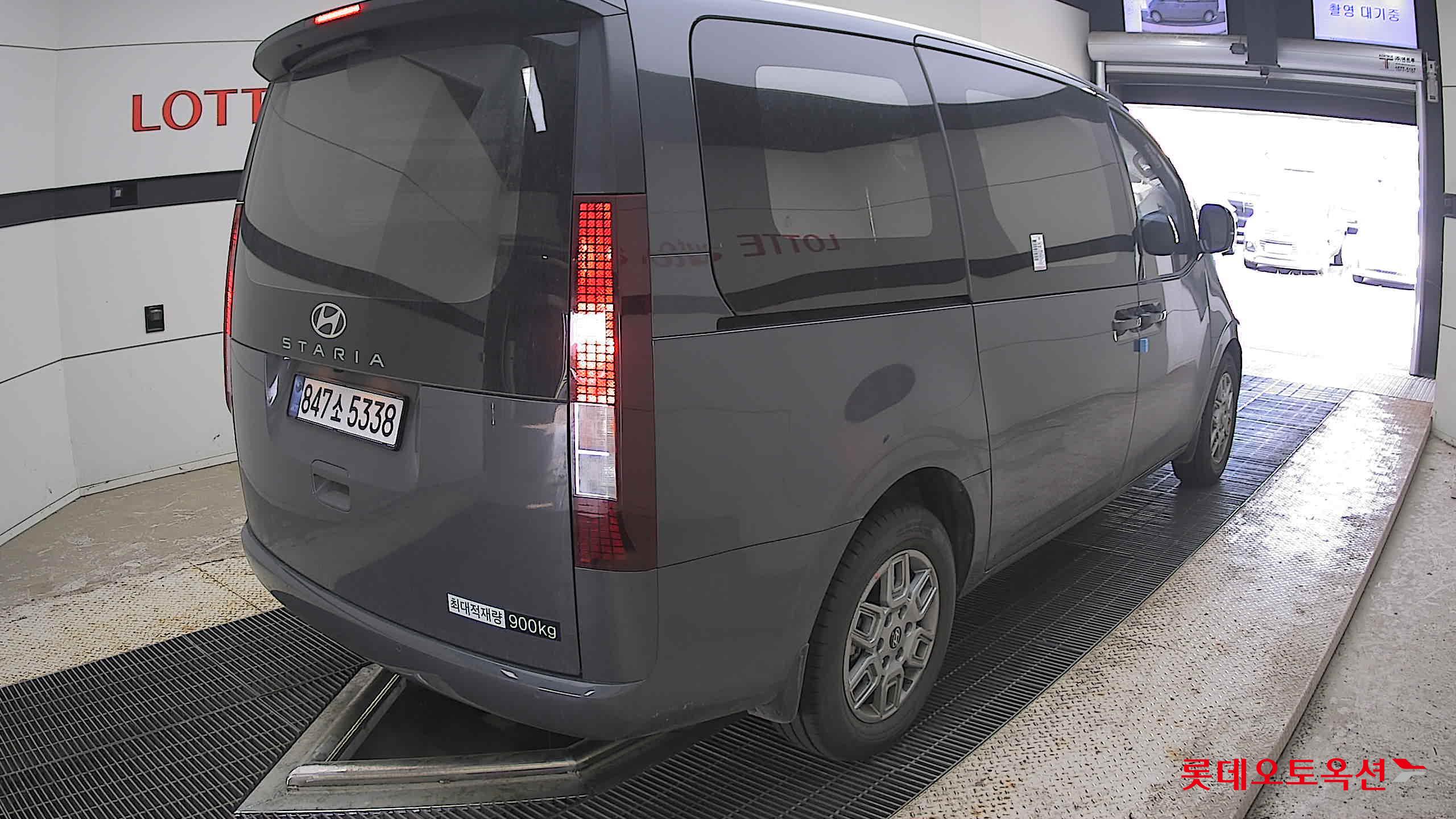 2025 - hyundai staria