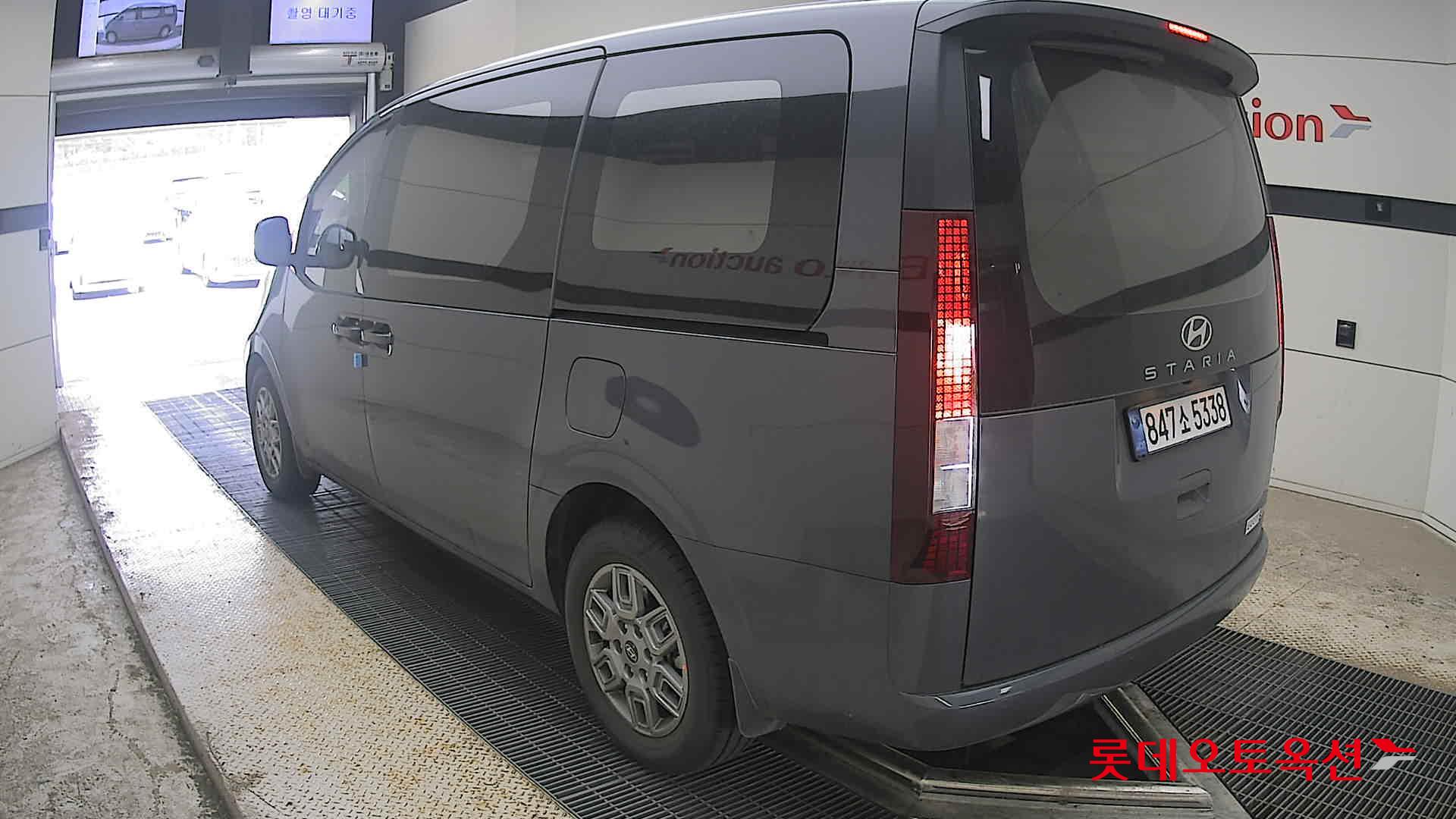 2025 - hyundai staria