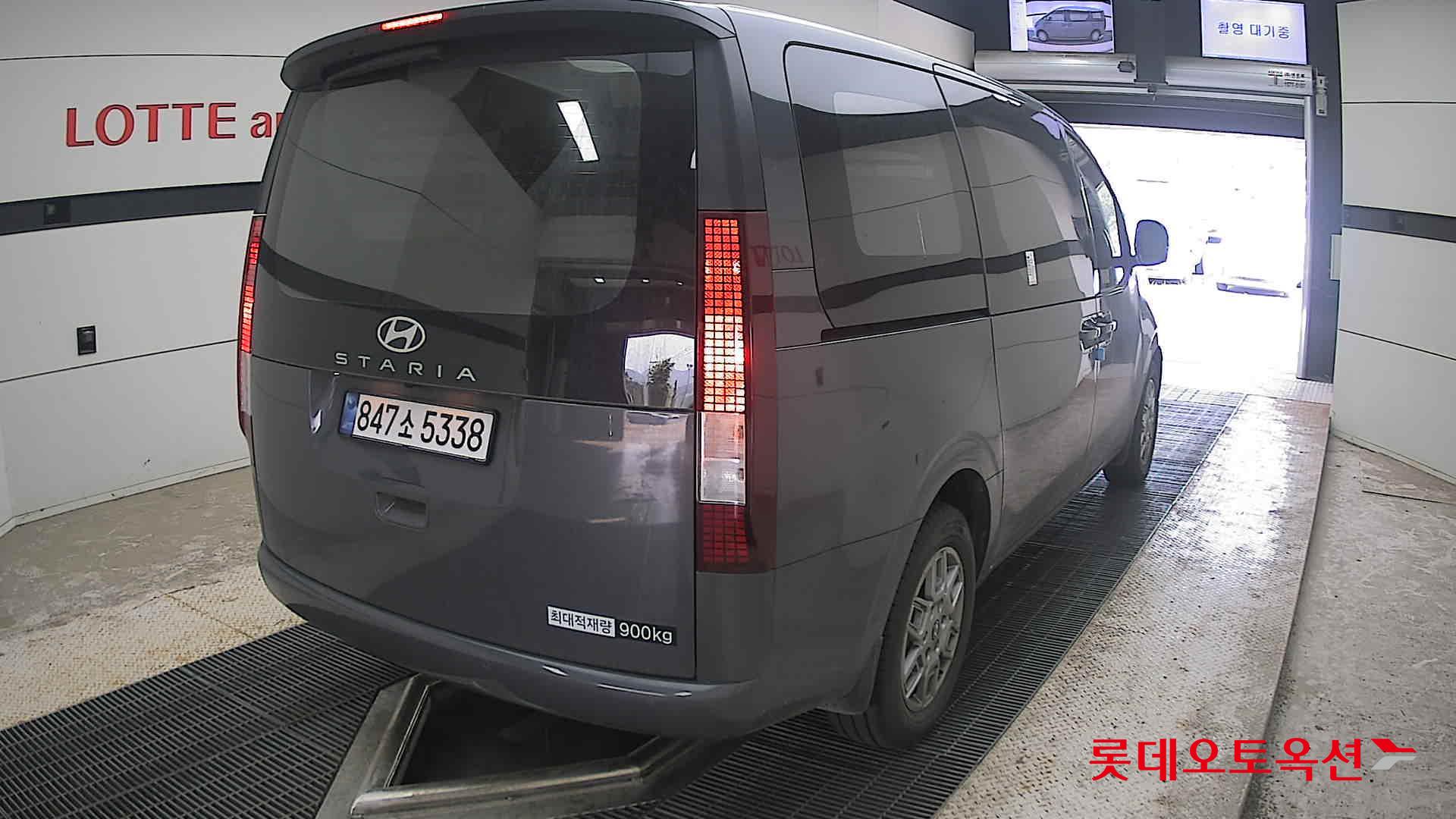 2025 - hyundai staria
