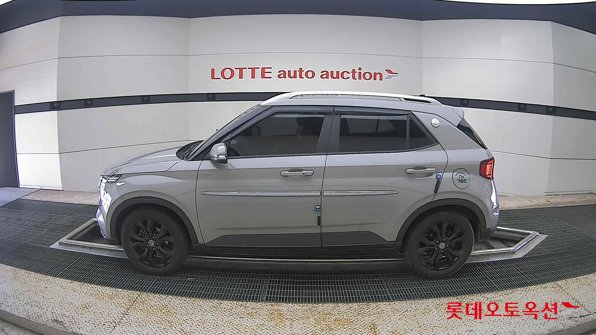 2020 - hyundai venue