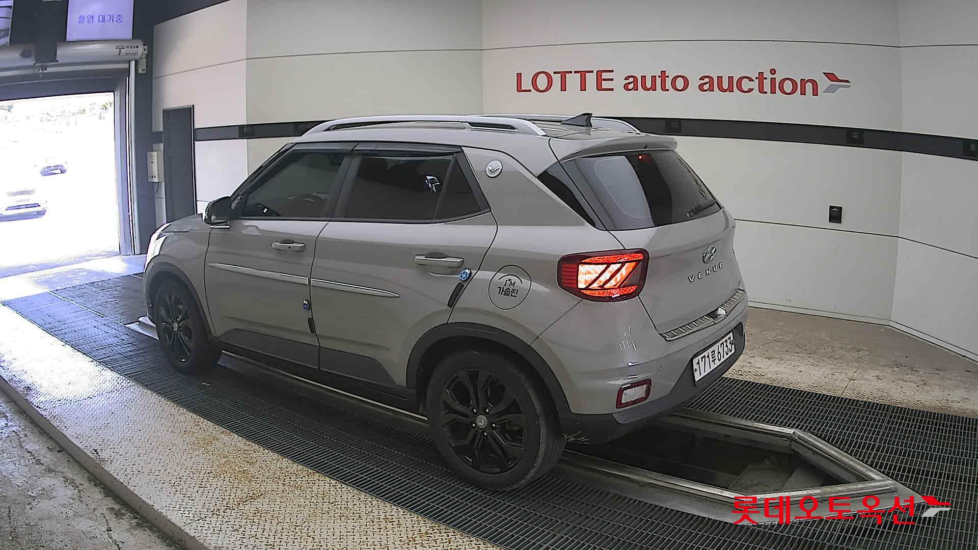 2020 - hyundai venue