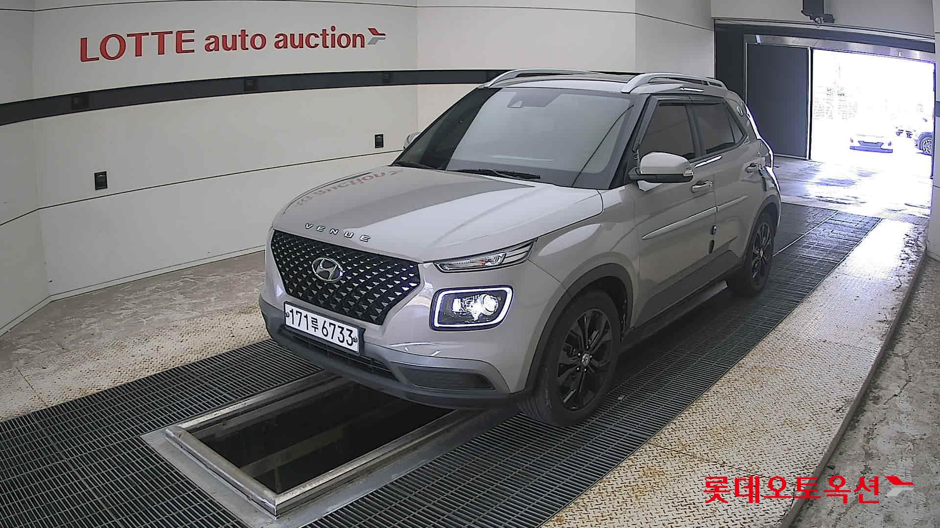 2020 - hyundai venue
