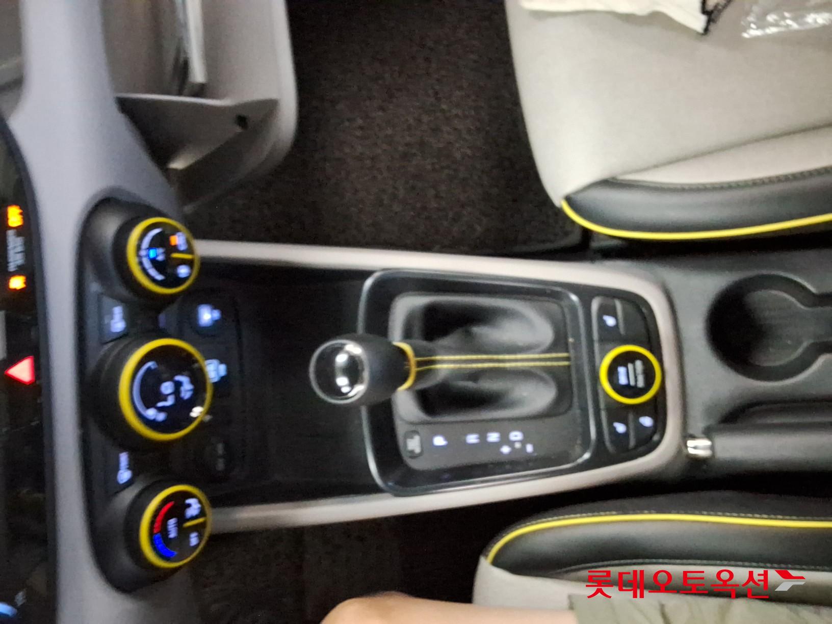 2020 - hyundai venue