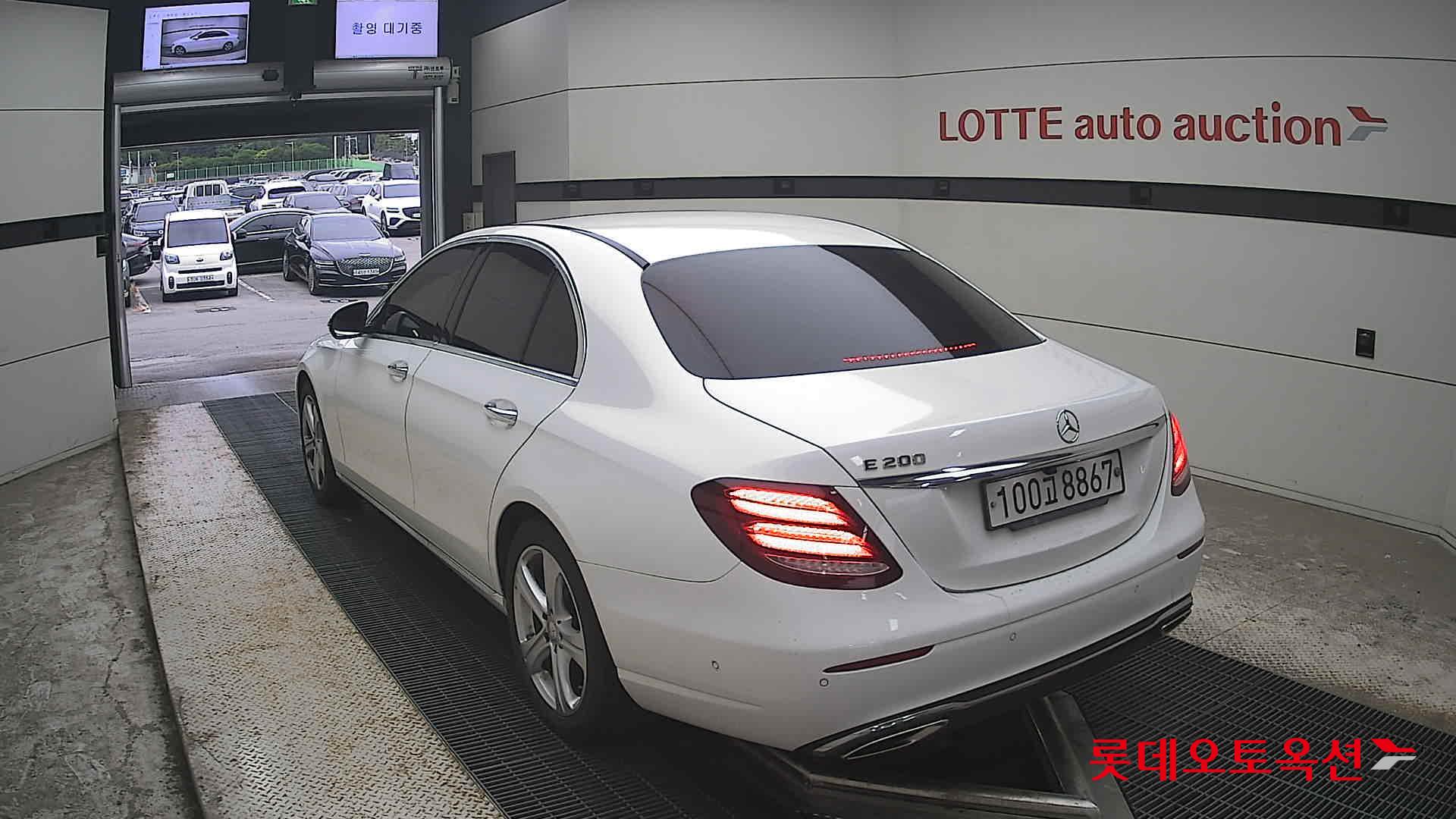 2017 - mercedes-benz e200