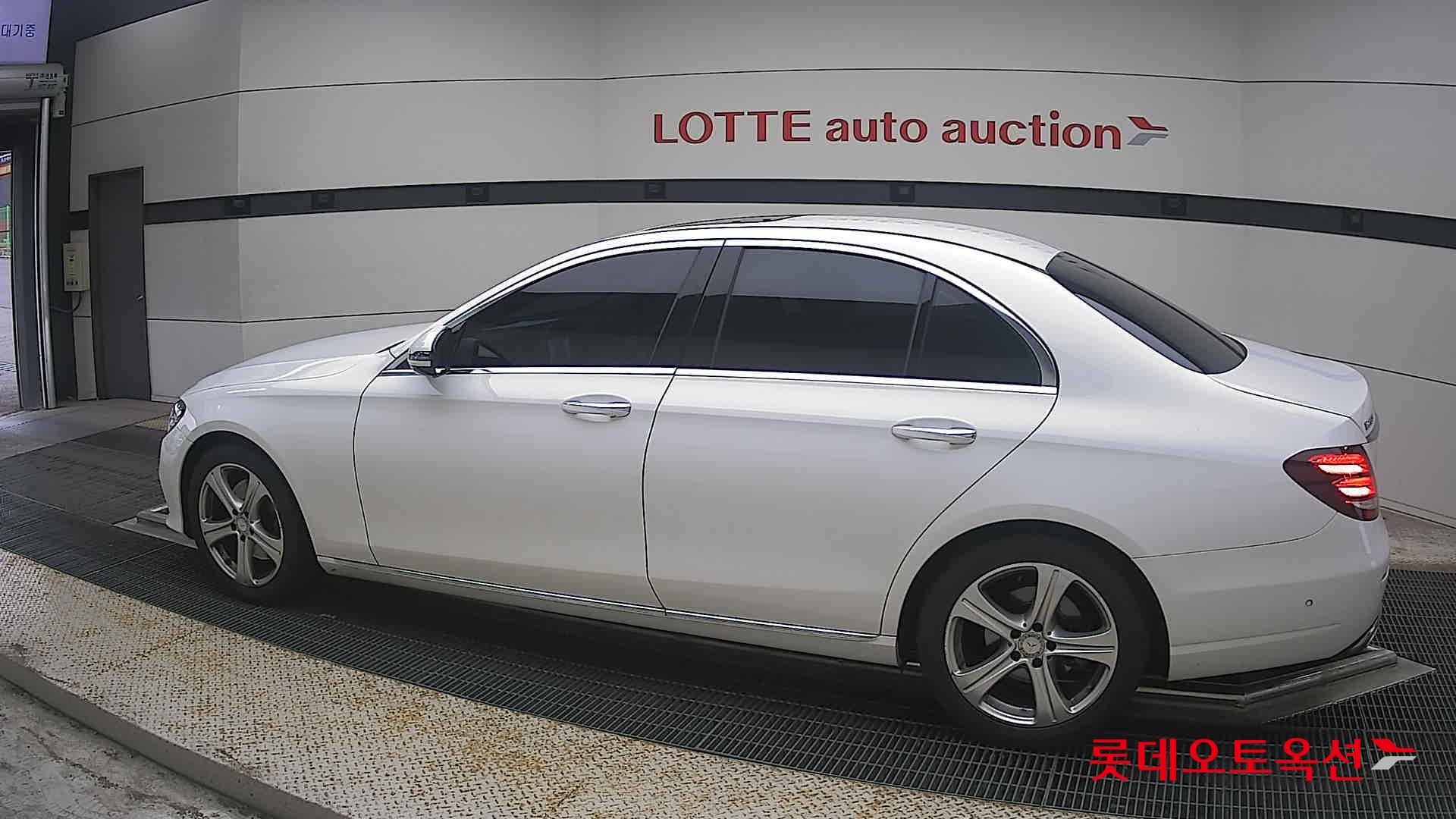 2017 - mercedes-benz e200