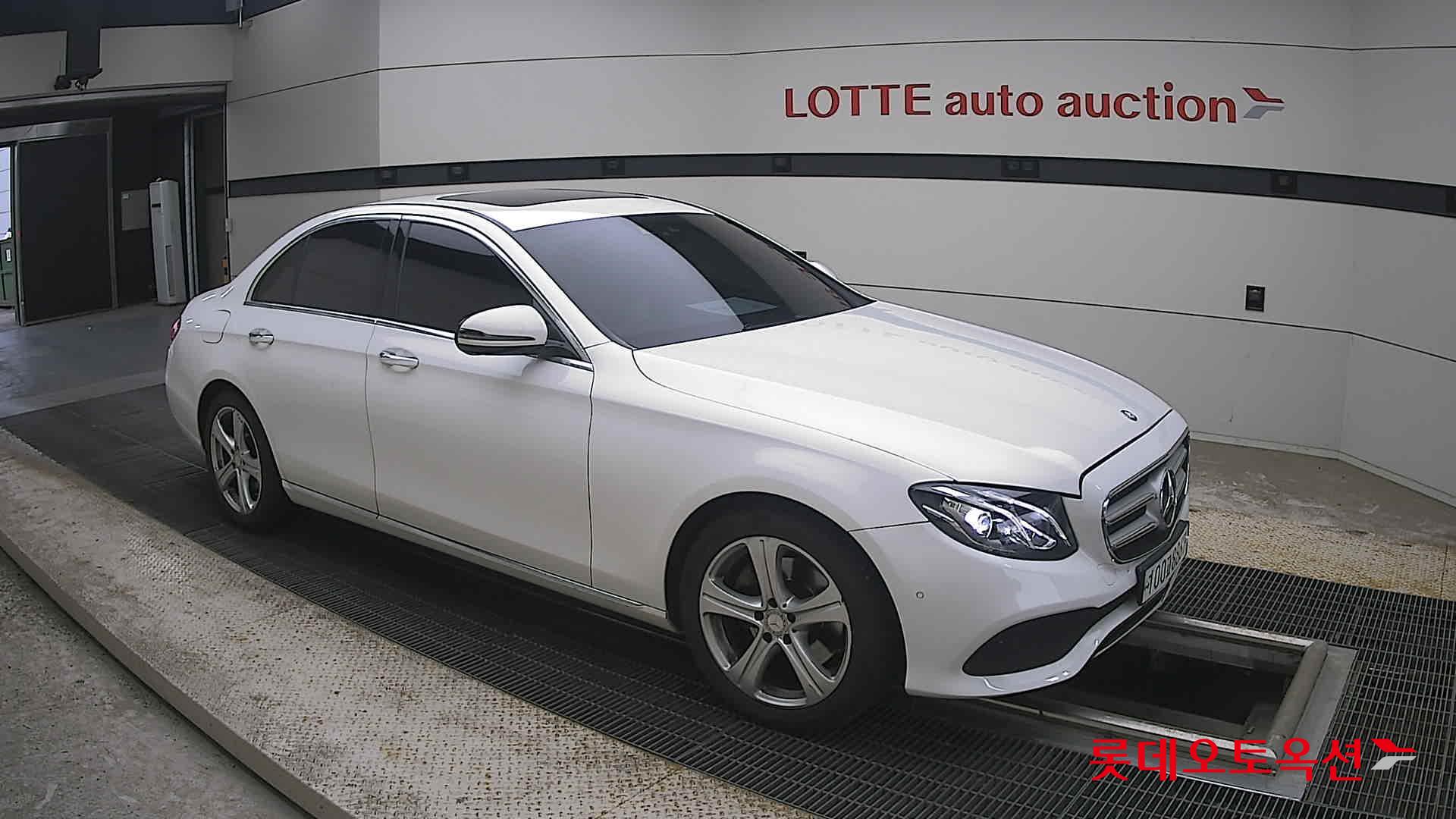 2017 - mercedes-benz e200