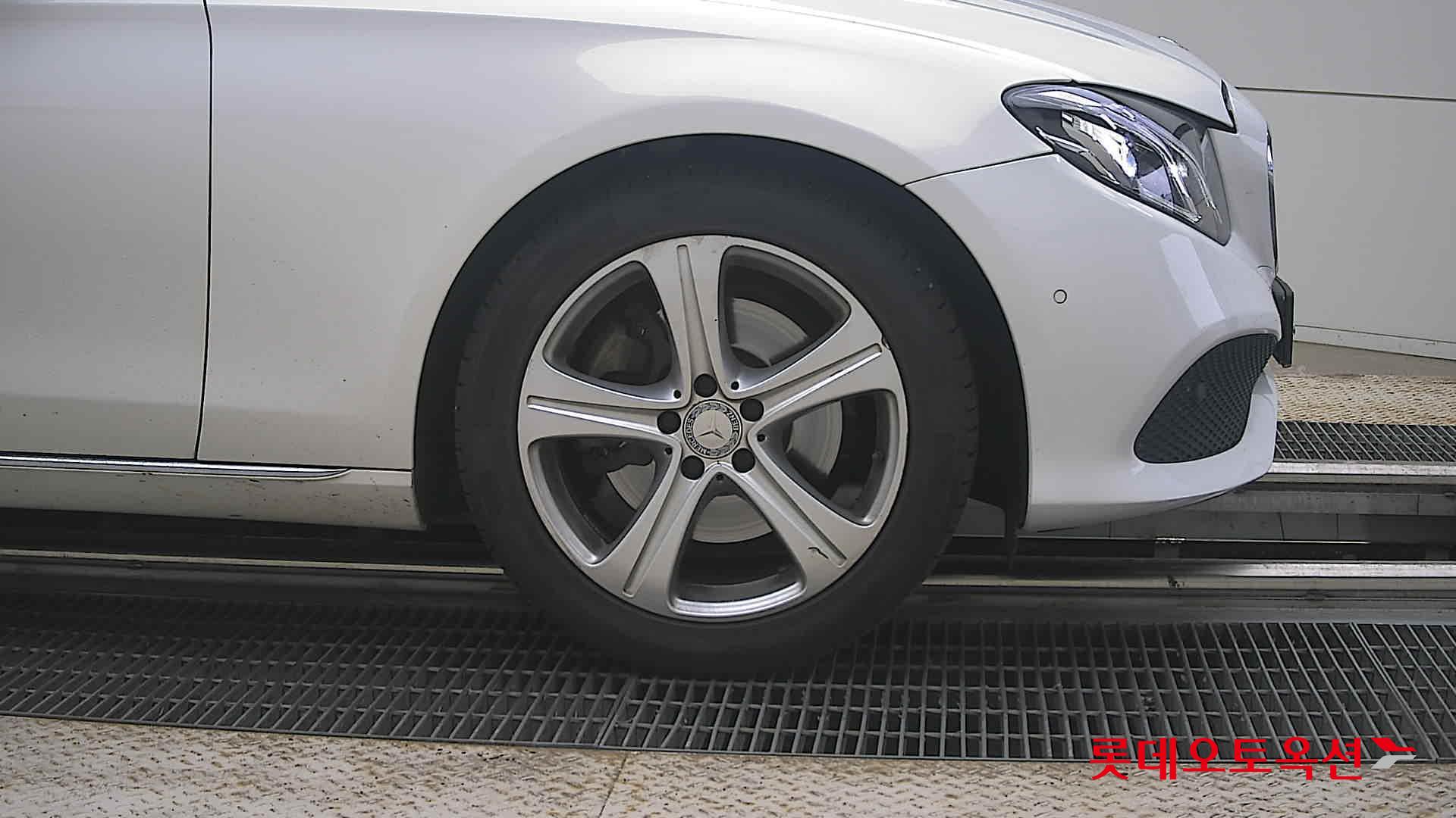 2017 - mercedes-benz e200