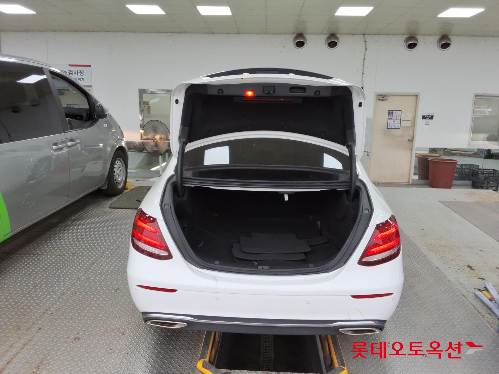 2017 - mercedes-benz e200