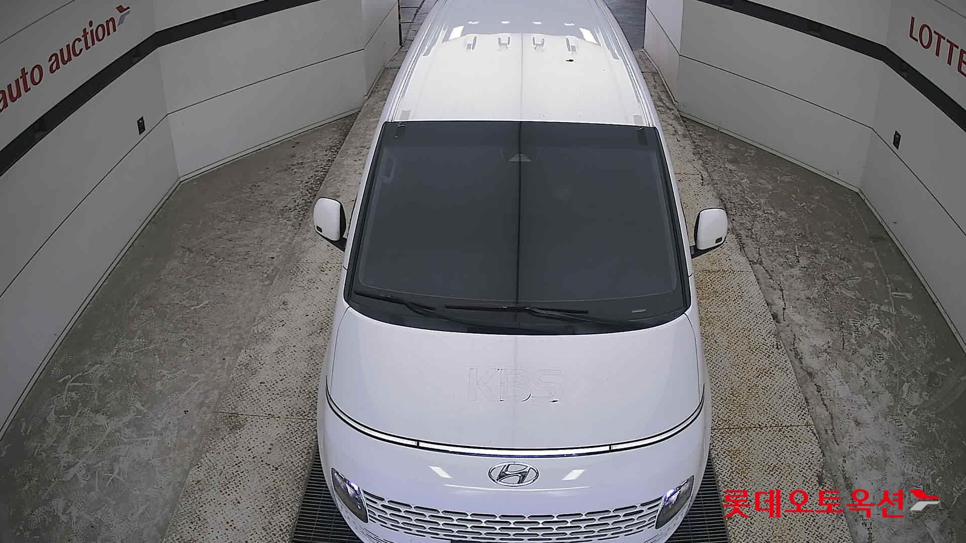 2022 - hyundai staria