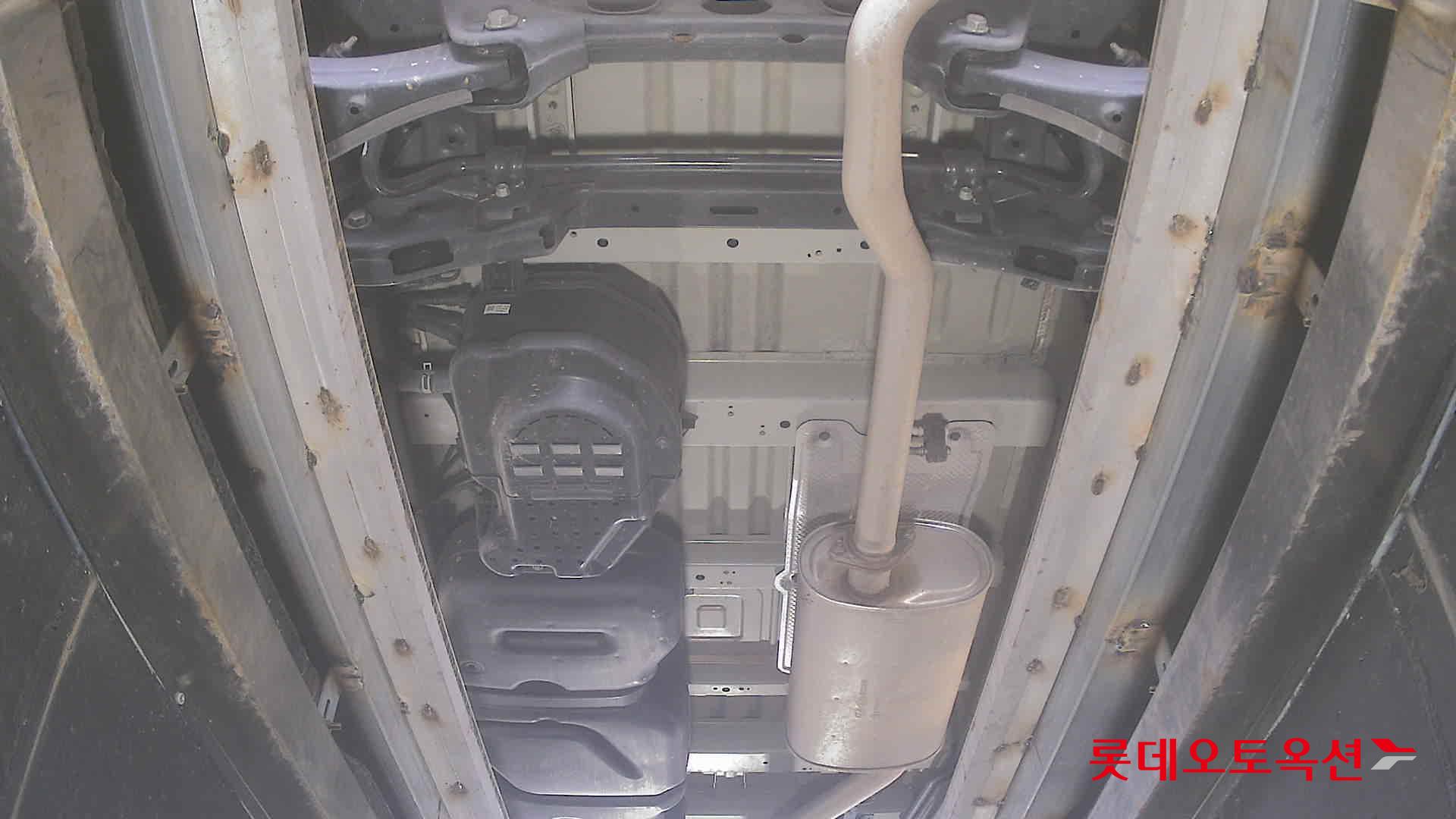 2022 - hyundai staria