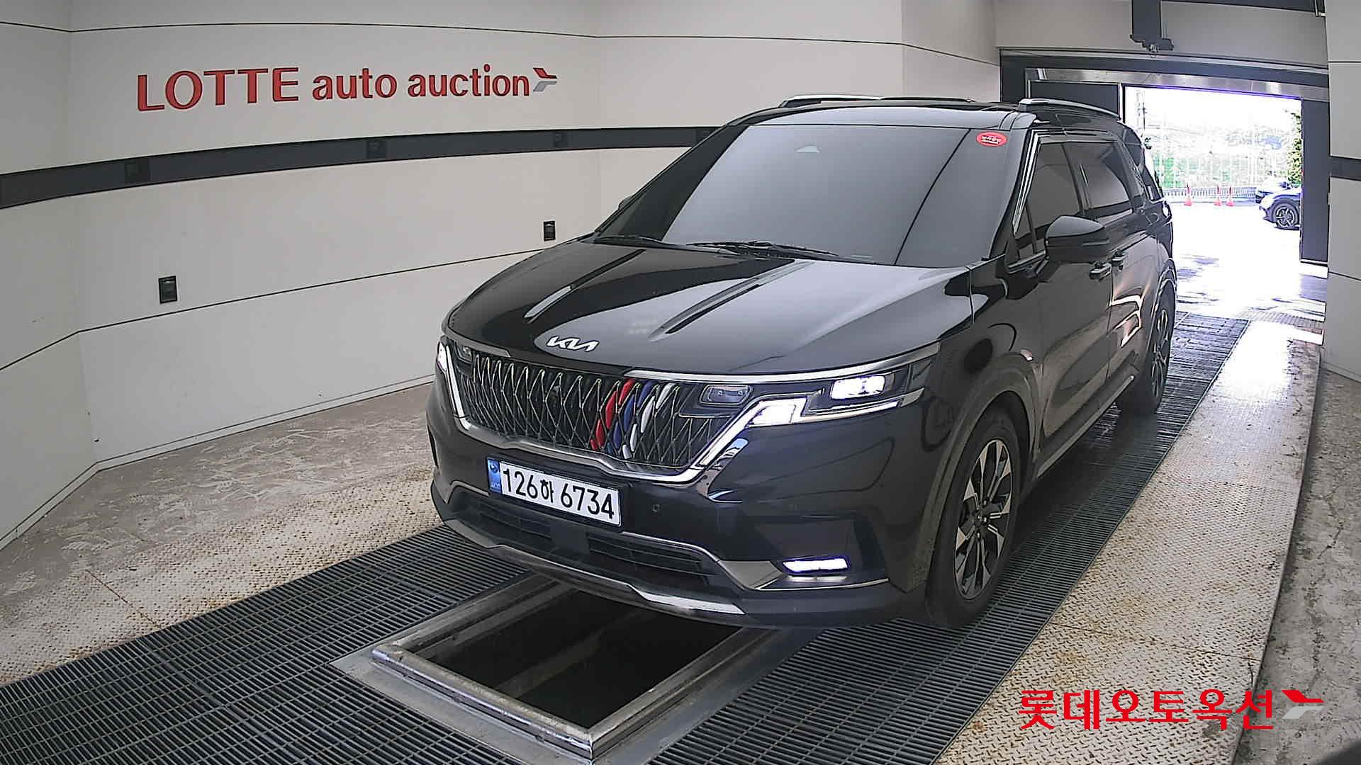 2022 - kia carnival