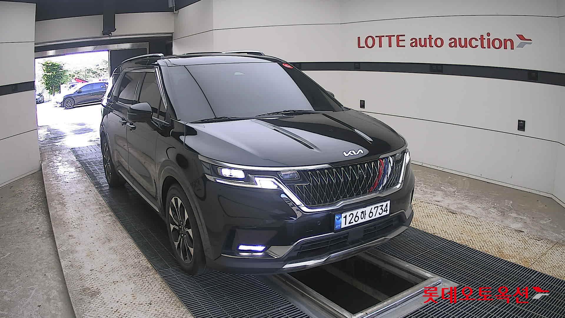2022 - kia carnival