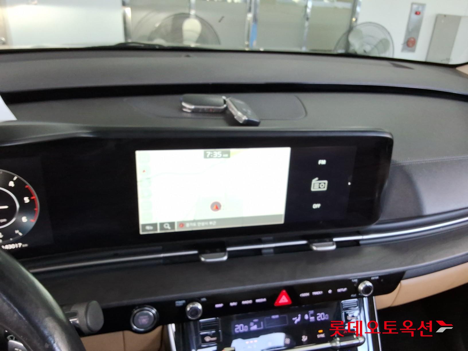 2022 - kia carnival