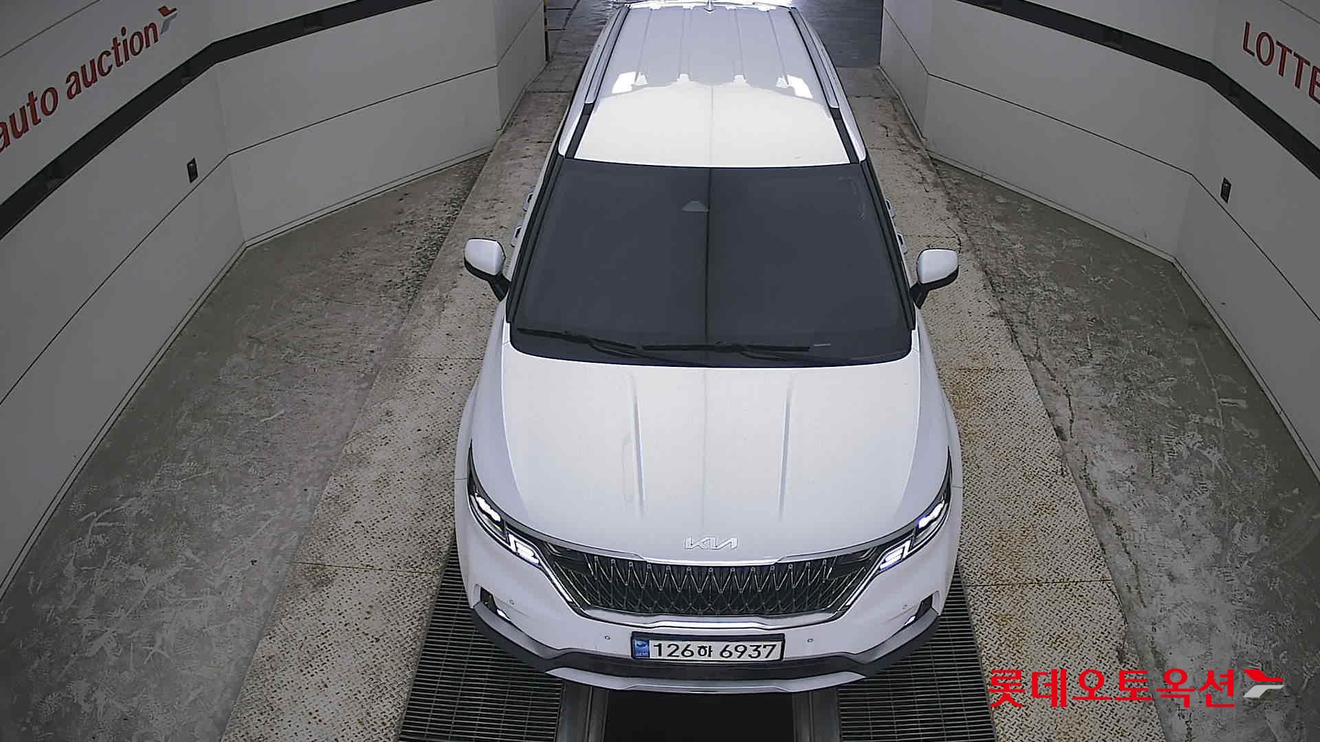 2022 - kia carnival