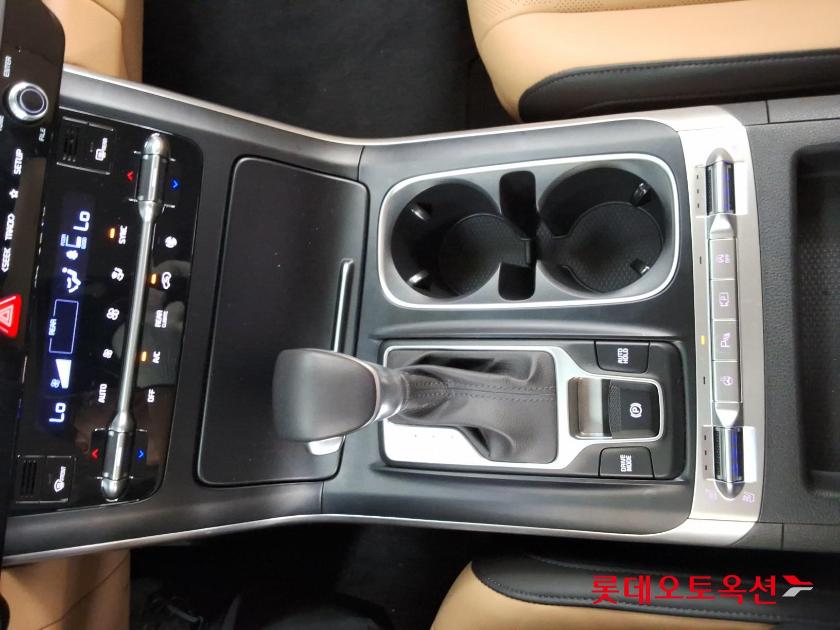 2022 - kia carnival