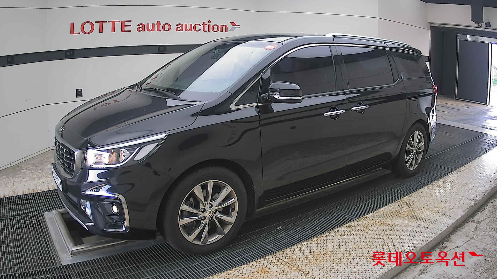 2020 - kia carnival
